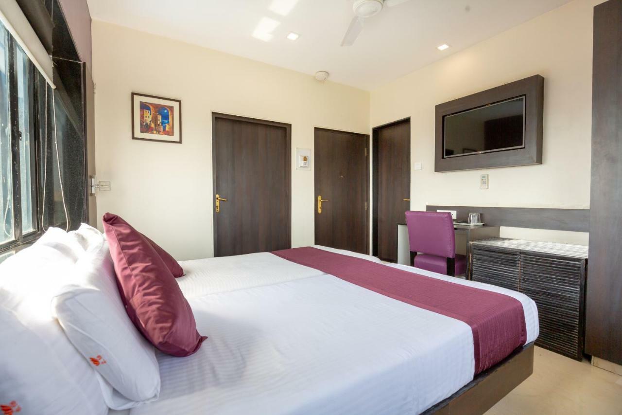 Sukh Hotel Мумбаї Екстер'єр фото