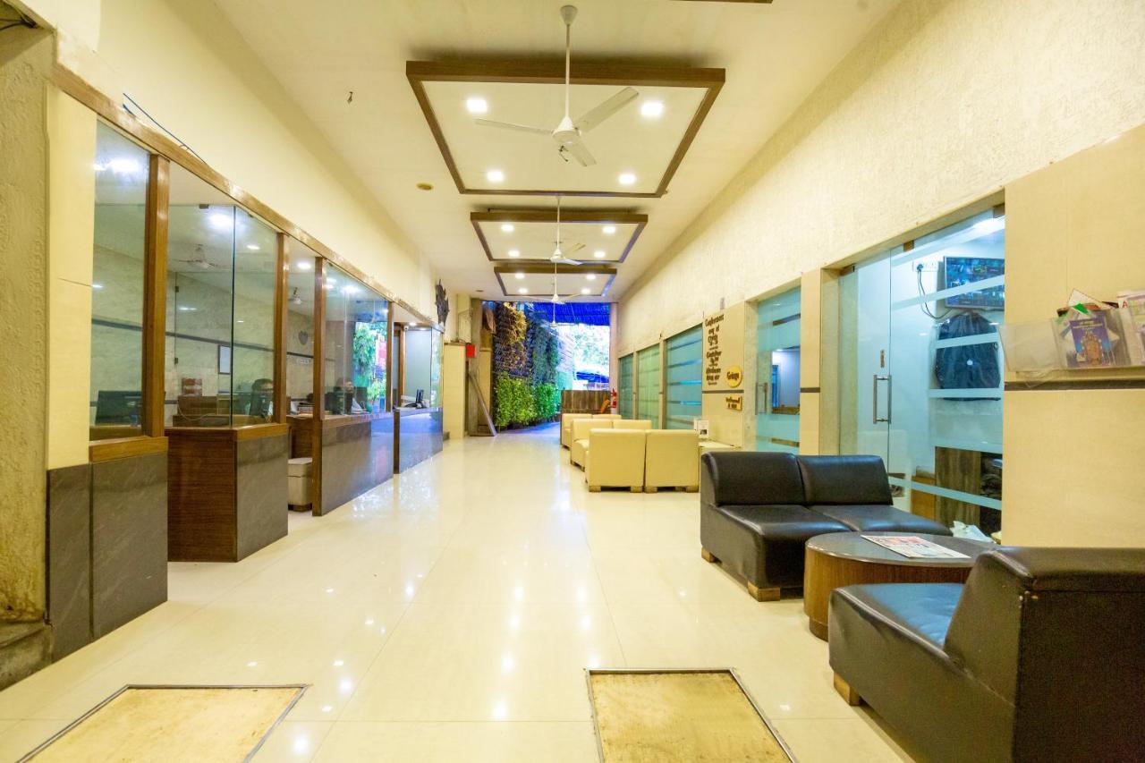 Sukh Hotel Мумбаї Екстер'єр фото